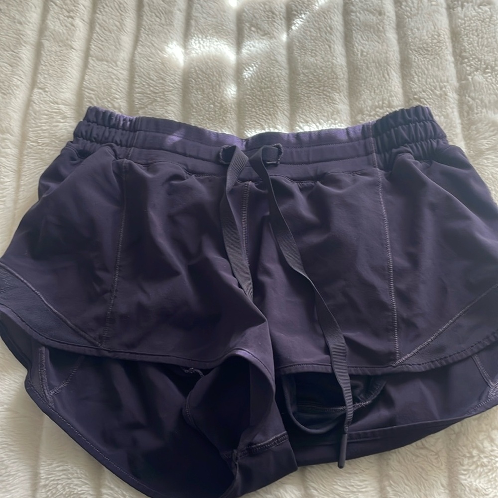 Lululemon Hotty Hot shorts
